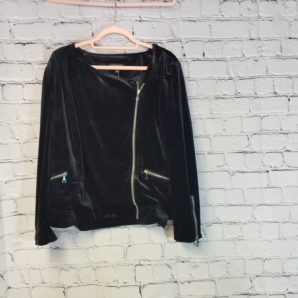 Lane Bryant black stretch velvet moto jacket new - Picture 2 of 9